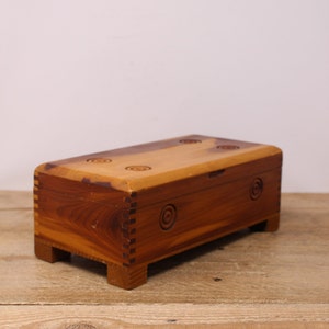 Vintage Footed Cedar Box with Hinged Lid - Starfish Decor