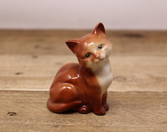 Vintage Beswick Cat Figurine - Made in England