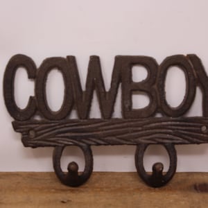 Vintage Cast Iron - Cowboy Wall Hooks - Horseshoe Design