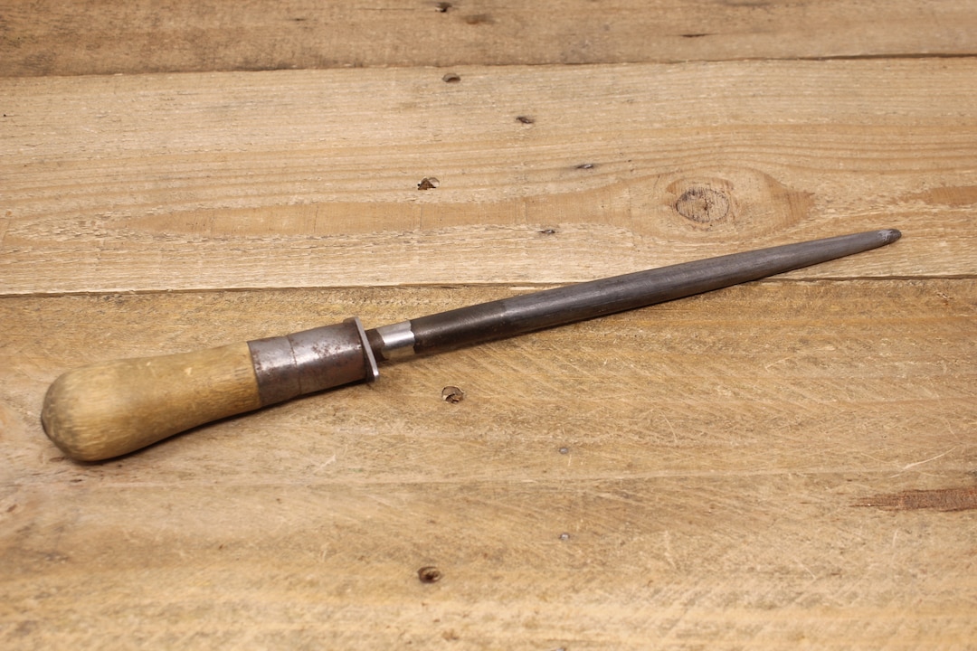 Antique 13.5" Lutz File & Tool Co. Sharpening Steel Cincinnatti