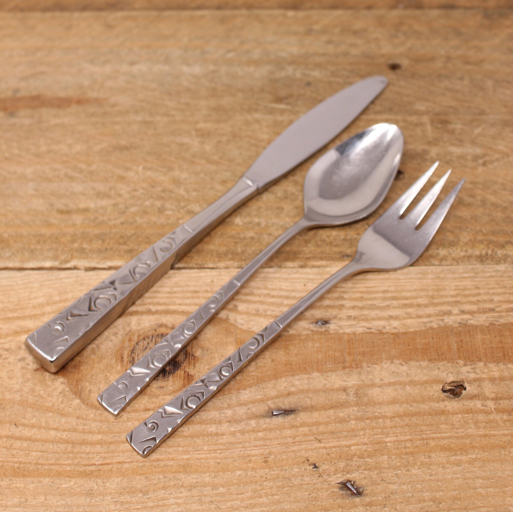 【Rogers & Bros.】 フローラルのディナーセット 6名用24本 Rogers & Bros.】 フローラルのディナーセット 6名用24本 - メルカリ