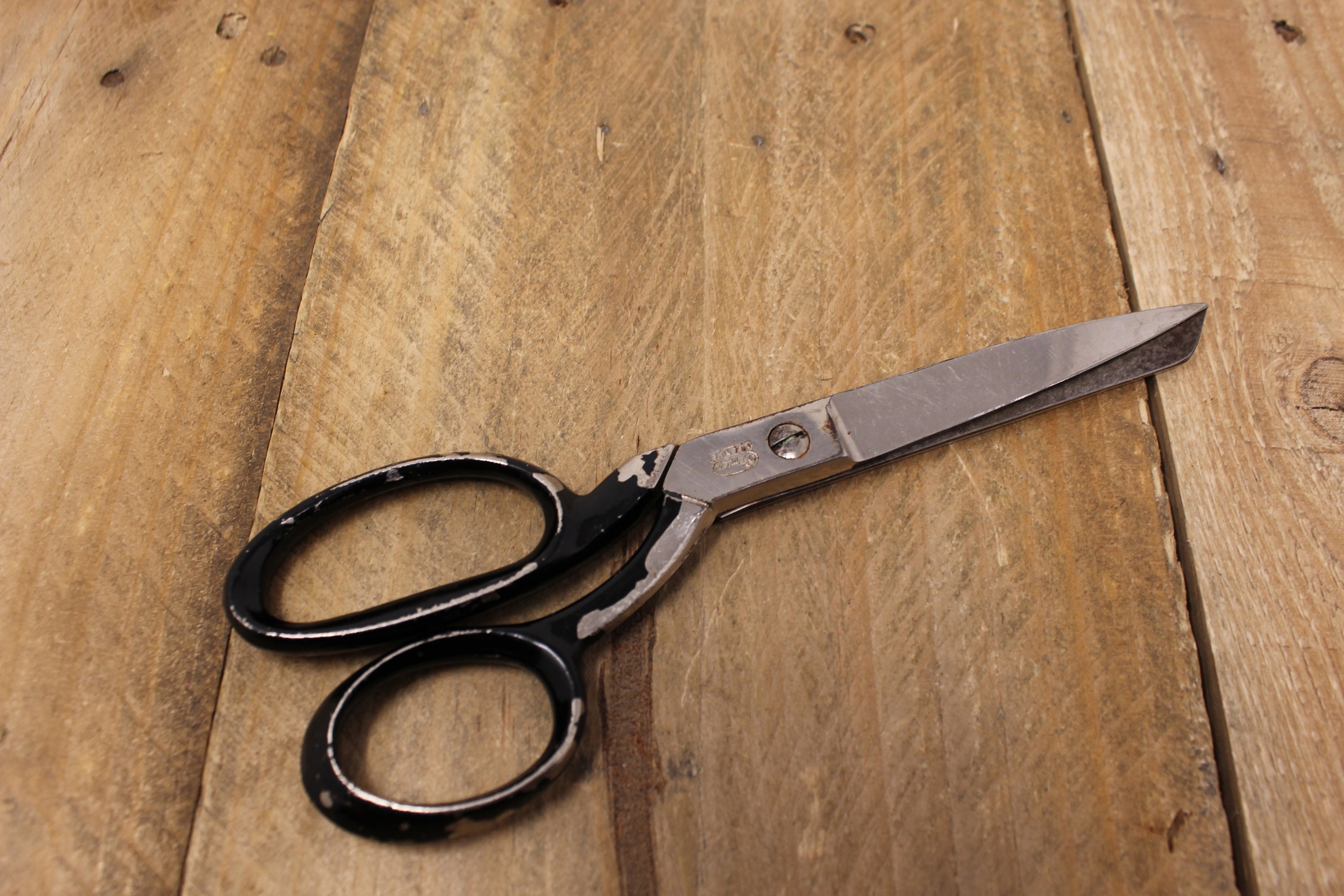 Fiskars Razoredge Tabletop Fabric Shears 8 : Target