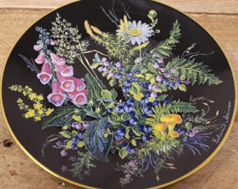 1991 Schumann Germany Floral Porcelain Plate "Heidelbeeren im Unterholz" - Collectable Plate