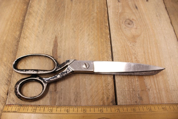 Vintage German Warranted Forged Steel Sewing Scissors 5 3/4