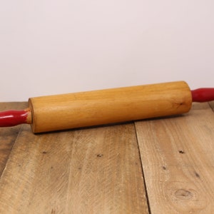 rouleau à pâtisserie en bois vintage avec poignées rouges - 17 1/2&quot; de long