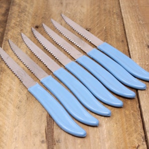 Vintage Accord Sheffield Stainless 7 Serrated Steak Knives Blue Plastic Handles Canada image 1