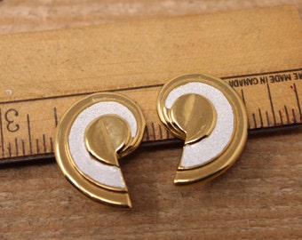 Vintage Butler Gold Tone Art-Deco Design Clip-on Earrings
