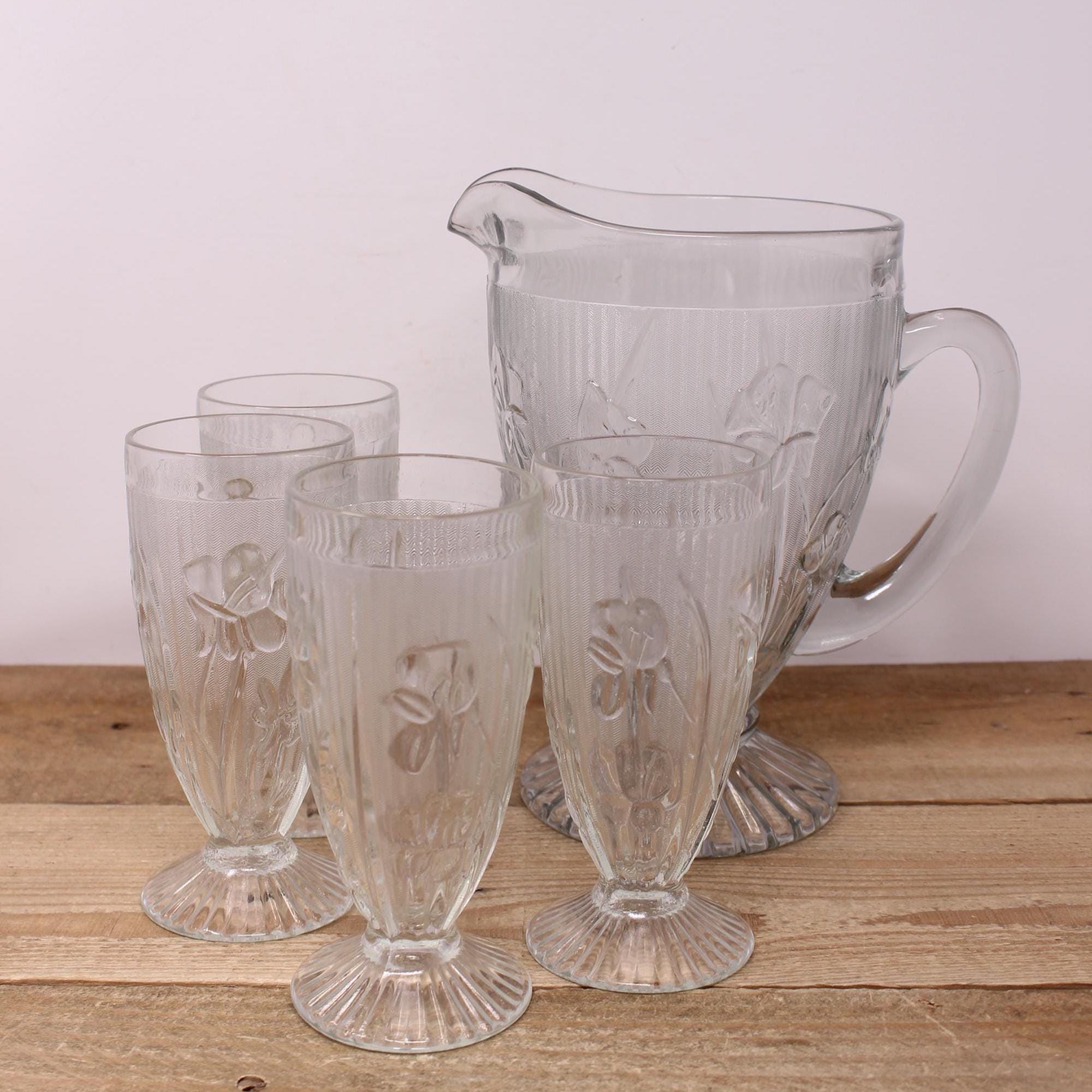 Antique Jeannette - Clear Iris & Herringbone Pattern - 56 Oz