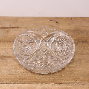Antique EAPG McKee &quot;Aztec&quot; Prescut Pinwheel Design Round Bowl