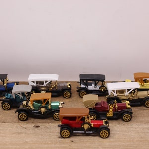 Reader&#39;s Digest Vintage Collection Of Miniature Cars