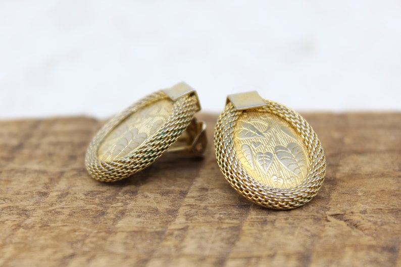 Continental Gold Tone Clip-On Ear Rings