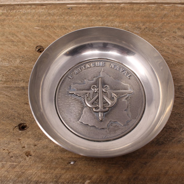 Vintage Coupelle / Cup / Bowl Silver Metal FIA Lyon - Métal Argenté Médaille Militaire  - L'attaché Naval