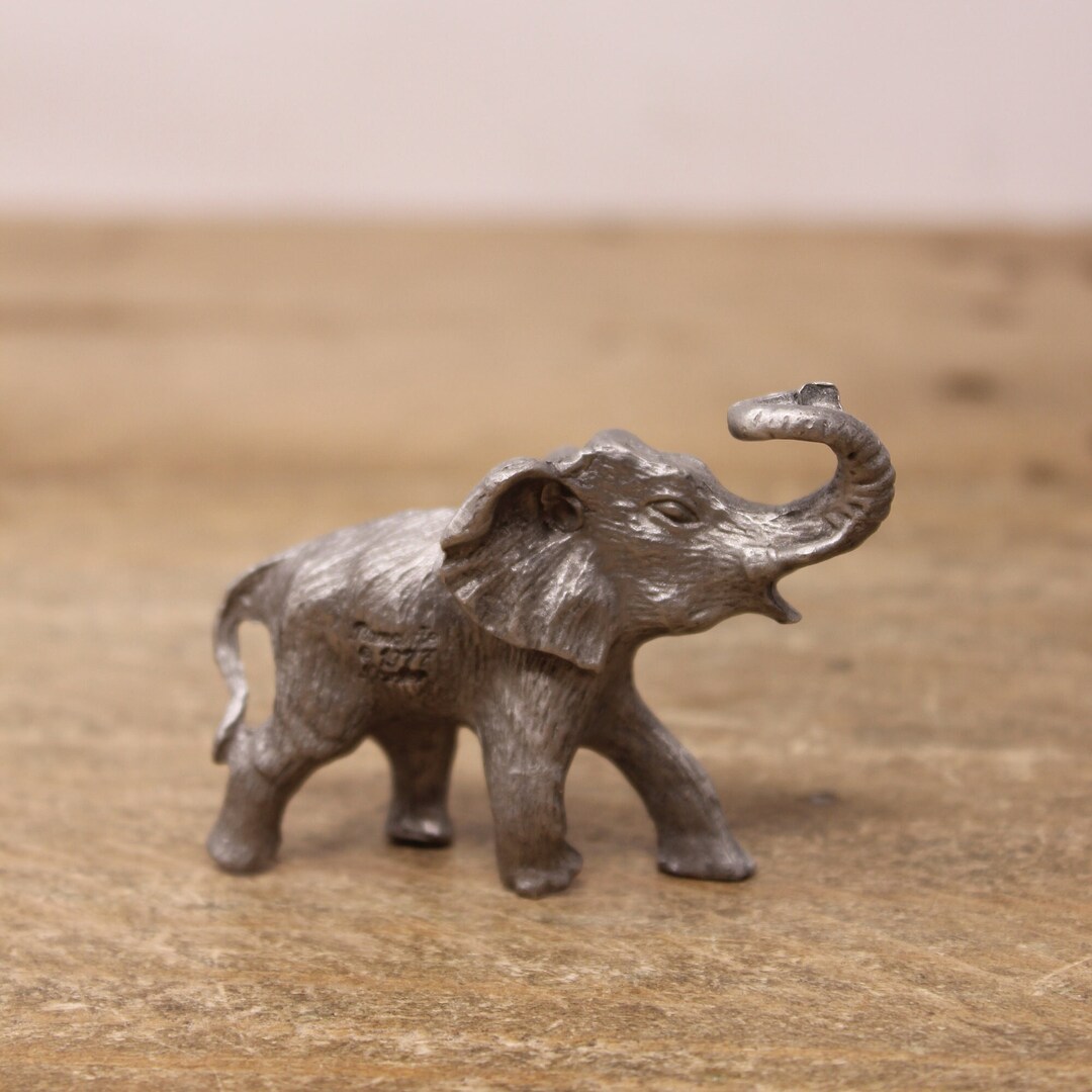 象さん 小さな もふもふ * ❀ elephant vintage * Vintage Circus Leash, Babies Chained and Mom Figurines, Elephant ぬいぐるみ