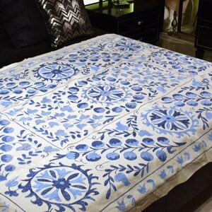 Sofaüberwurf, Überwurf mit großer Sonne, Tagesdecke 20 x 120 cm, handgemachte Susani, Seidenstickerei, handgemachtes Tischtuch, Home Decor
