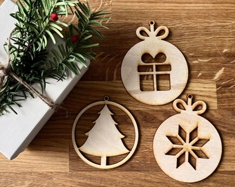 Wooden christmas balls 10pcs - many patterns