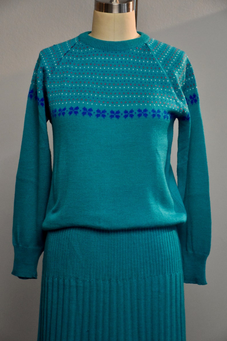 Vintage Italian knit skirt and sweater set image 2