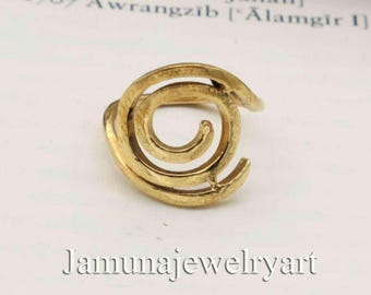 Brass Swirl Ring – Minimalist Spiral Jewelry for Women