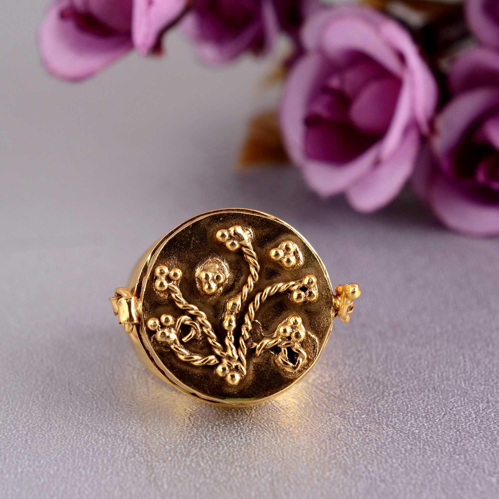 Hidden Compartment Brass Ring: Keepsake Jewelry, Secret Storage