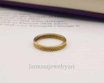 Anillo apilable de latón hecho a mano: estilo dorado fino y delicado