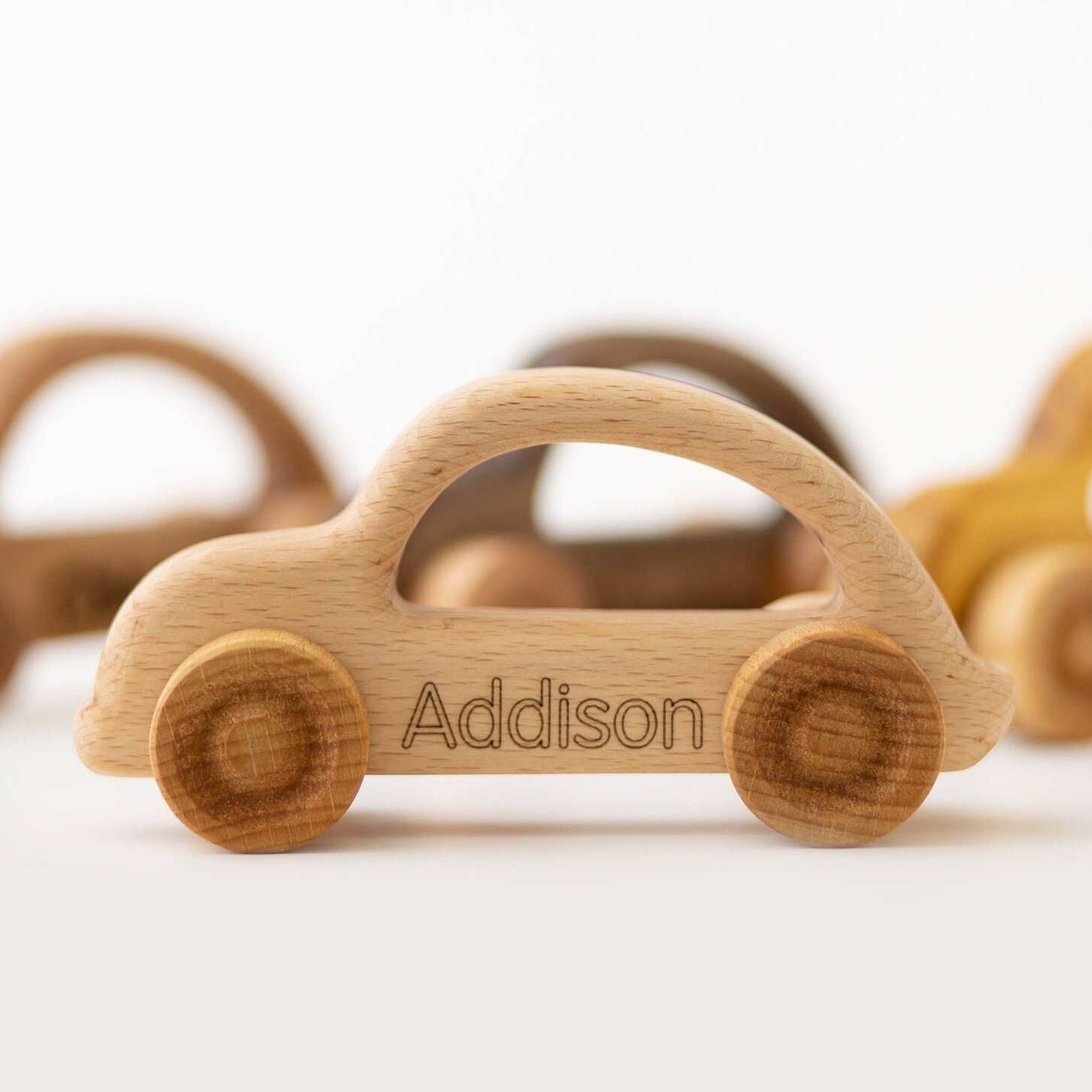 Voiture jouet en bois personnalisée pour les tout-petits, voiture