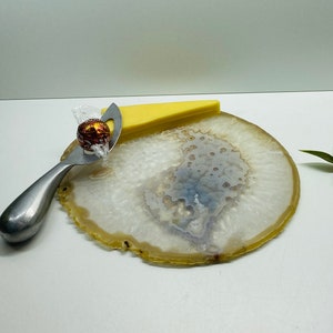 Large Polished natural Agate slice - cheese board, serving platter or display piece