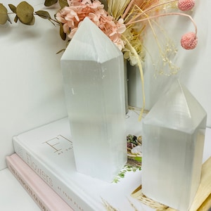 Selenite towers/obelisks