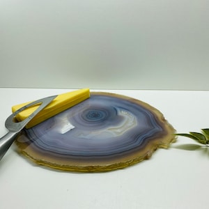 Large Polished natural Agate slice - cheese board, serving platter or display piece