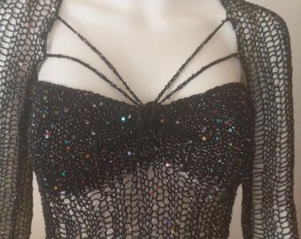 Top de lentejuelas y bolero de rejilla de ganchillo hecho a mano: conjunto de dos piezas de fiesta Y2K, encogimiento de hombros, manga larga de punto, top Y2K, atuendo con purpurina, top corto para festival.