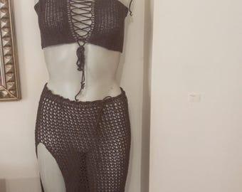 Conjunto de falda larga de crochet: vestido playero bohemio, atuendo de festival Y2K, falda hecha a mano, top corto, ropa de playa de verano de dos piezas, bralette tejido a mano