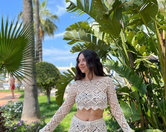 Completo top corto e pantaloncini in pizzo floreale all'uncinetto: abbigliamento da spiaggia in cotone Y2K fatto a mano