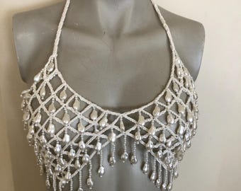 Top corto de ganchillo con cuentas: Bralette halter de algodón estilo Y2K hecho a mano, conjunto ideal para festivales y playa.