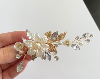 Barrette fleurie, Barrette fleur blanche, Barrette mariage, Barrettes à cheveux mariage, Accessoire cheveux de mariée, Barrette mariage pour mariée