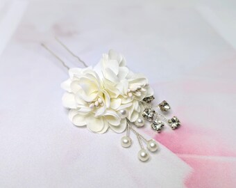 Horquilla de marfil suave con flores - Adorno para el cabello con perlas y cristales