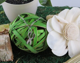 Embroidery scissor charm necklace, spring ideas, Silver scissors, minimalist jewelry
