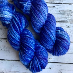 Mom Jeans hand dyed yarn bulky marshmallow squish superwash merino