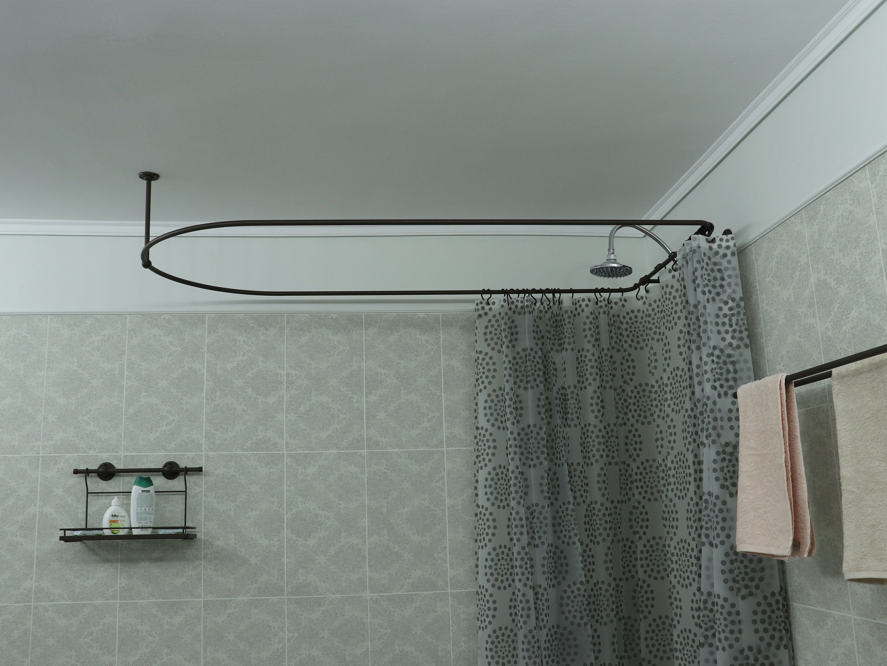 Naiture Asta Ovale Per Tenda Doccia In Acciaio Inox, 183x91 Cm, Finitura Nera Con Supporti A Soffitto, Ideale Per Vasche Clawfoot E Idromassaggio.