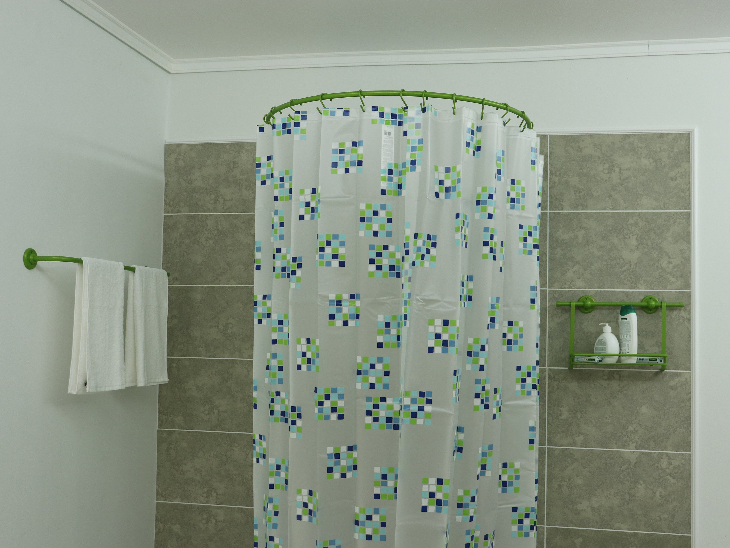 PrettyHome Asta Per Tenda Doccia Ovale In Alluminio Nichel Spazzolato – 148x61 Cm, Regolabile, Per Vasca Autoportante - 3
