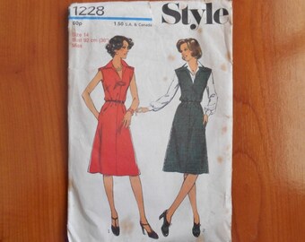 1975 Patron / printed pattern &quot;Style &quot; 1228 . Miss Dress