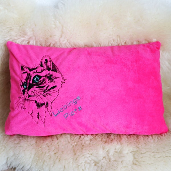 Kuschelkissen "Lieblingsplatz, mit Katzenstickerei, mit Inlett und Reißverschluss, aus kuscheligem Nickistoff, pink