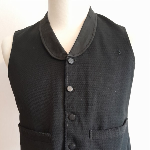 Vintage 1900s 1920s French vest waistcoat workwear antique worker worn wool original darning repairs