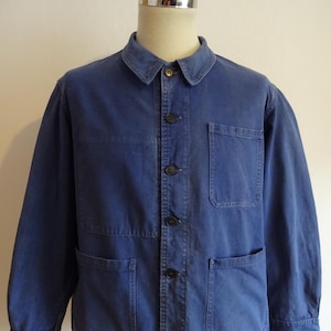 Vintage French chore jacket workwear sunfaded 1960s 60s indigo blue cotton work worker 45.5&quot; chest measured