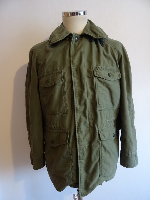 Vintage USAF Field Jacket 1960s 60s Vietnam War Era Hood Vintage USAF Field Jacket 1960s 60s Vietnam War Era Hood
