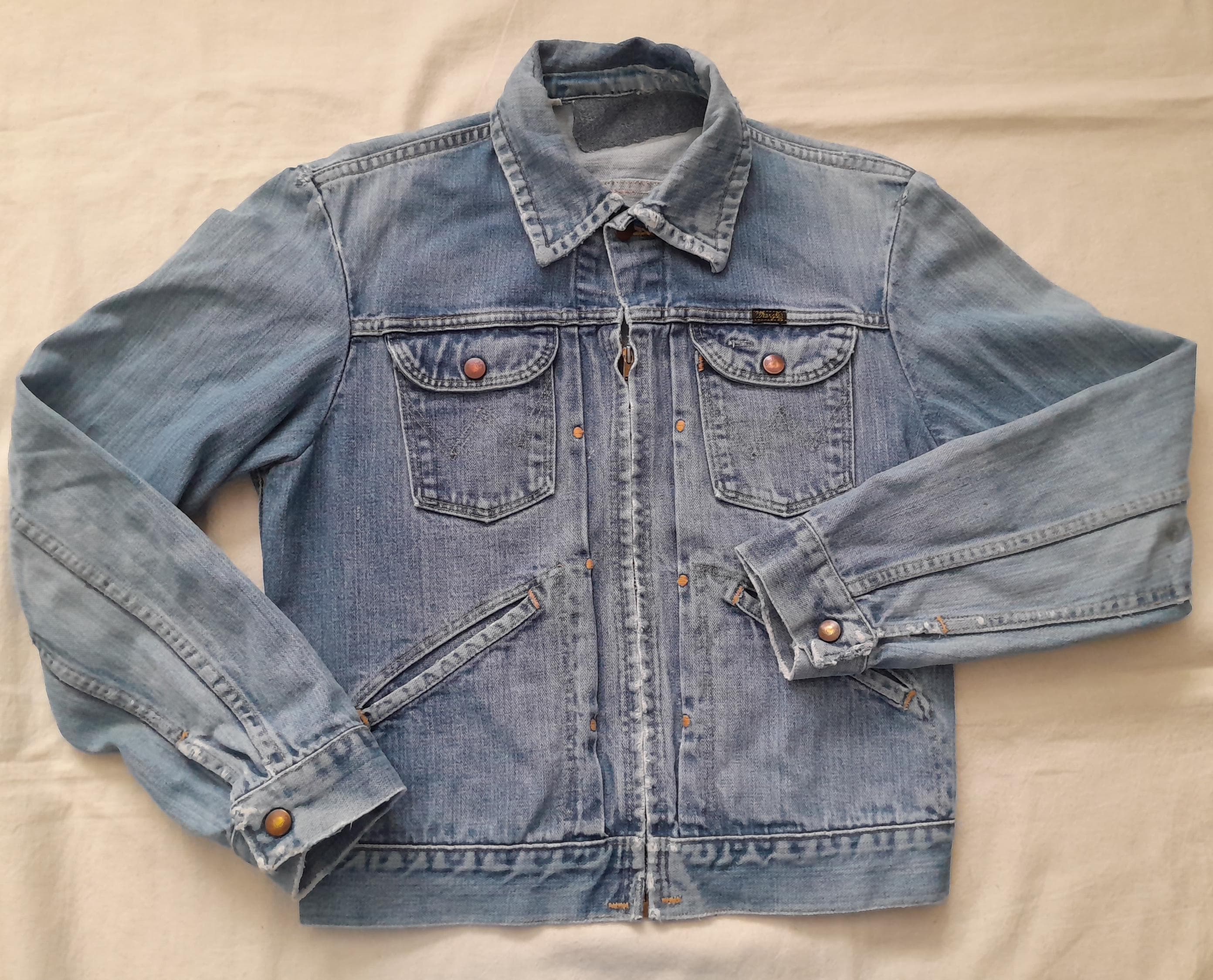 Vintage Wrangler denim jacket 1960s 60s 24 MJZ faded patched Vintage Wrangler denim jacket 1960s 60s 24 MJZ faded patched
