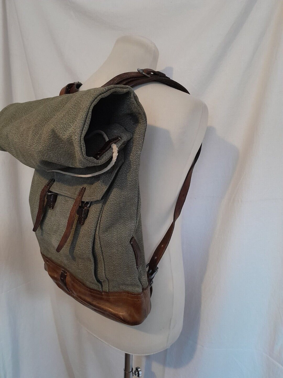Vintage Swiss Army Rucksack Salt & Pepper Canvas Leather Backpack Kit