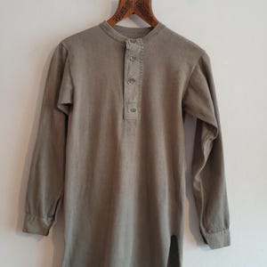 Vintage 1940s Swedish M39 Henley Undershirt: WW2 Military Cotton Jersey (32.5&quot; Chest)