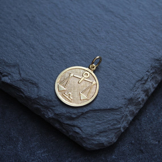 14k Gold Libra Zodiac Pendant