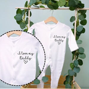 Baby Gift: Me & Mummy Love Daddy Sleep Suit message, Moon and ...