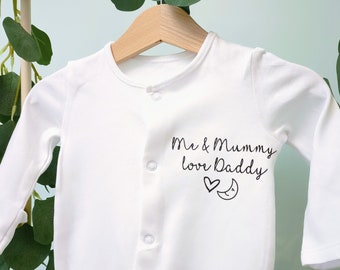 Me & Mummy love Daddy baby sleep suit (baby message, moon and heart)