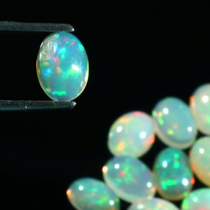 Cabochão de Opala de Fogo Welo Etíope Natural AAA+++, 7 x 5 mm, Formato Oval, Multicolorido, 26 peças. Ideal para fabricação de joias. #C6 imagem 2
