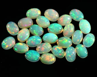 Cabochão de Opala de Fogo Welo Etíope Natural AAA+++, 7 x 5 mm, Formato Oval, Multicolorido, 25 peças. Ideal para fabricação de joias. #C1